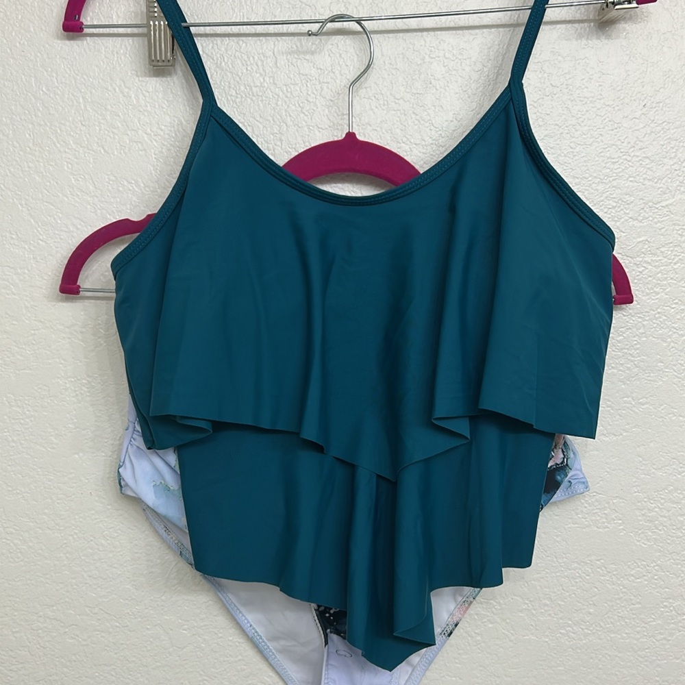 Teal Layered Women's Two Piece Bikini Swimsuit Size Medium